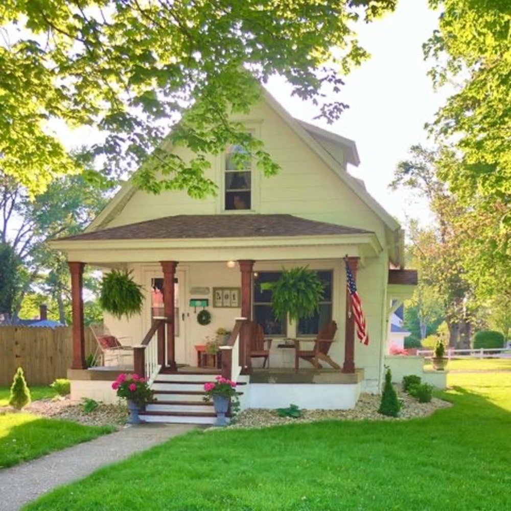 Meet your Posher, Brenda